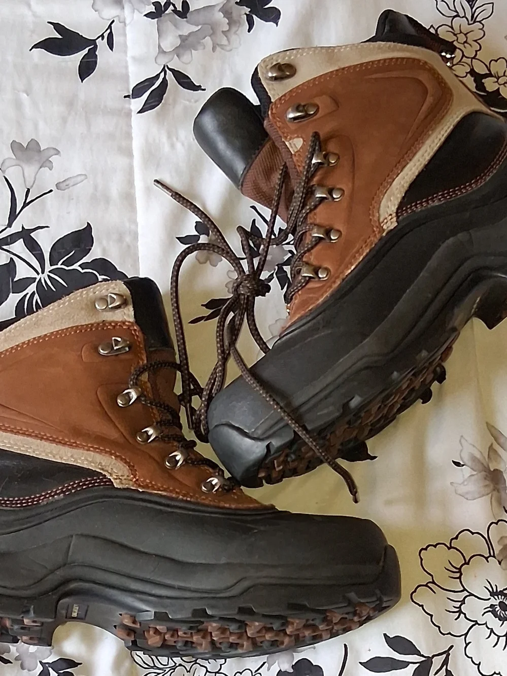 Land's End Men's Brown and Black Waterproof Hiking Boots
